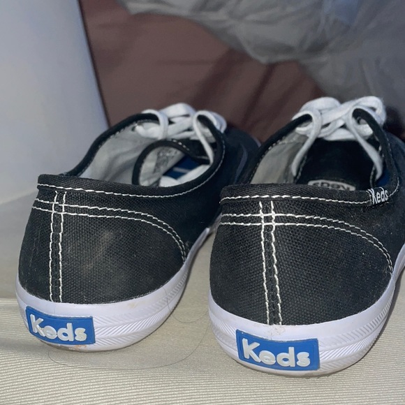 Keds black shoes size 6.5 - Picture 2 of 4